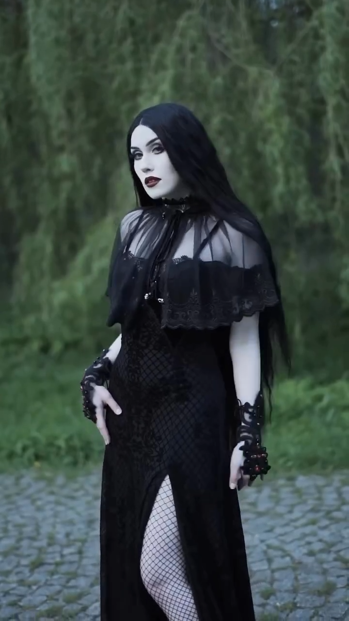 Tokyo Underground' Gothic Black Women Half skirts With